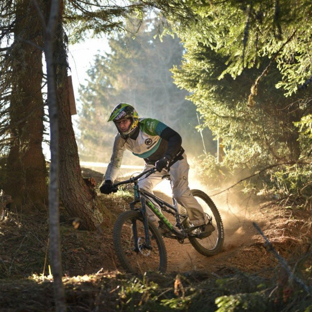 vtt-de-descente-dh-169