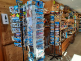 souvenirs, opinels, produits locaux