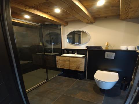 thumbnail_photosalle_de_bains.jpg